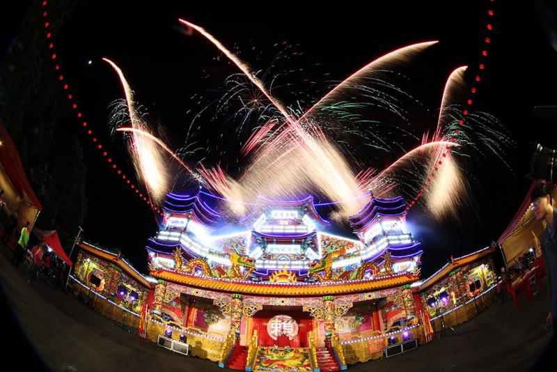 Keelung Mid-Summer Ghost Festival 